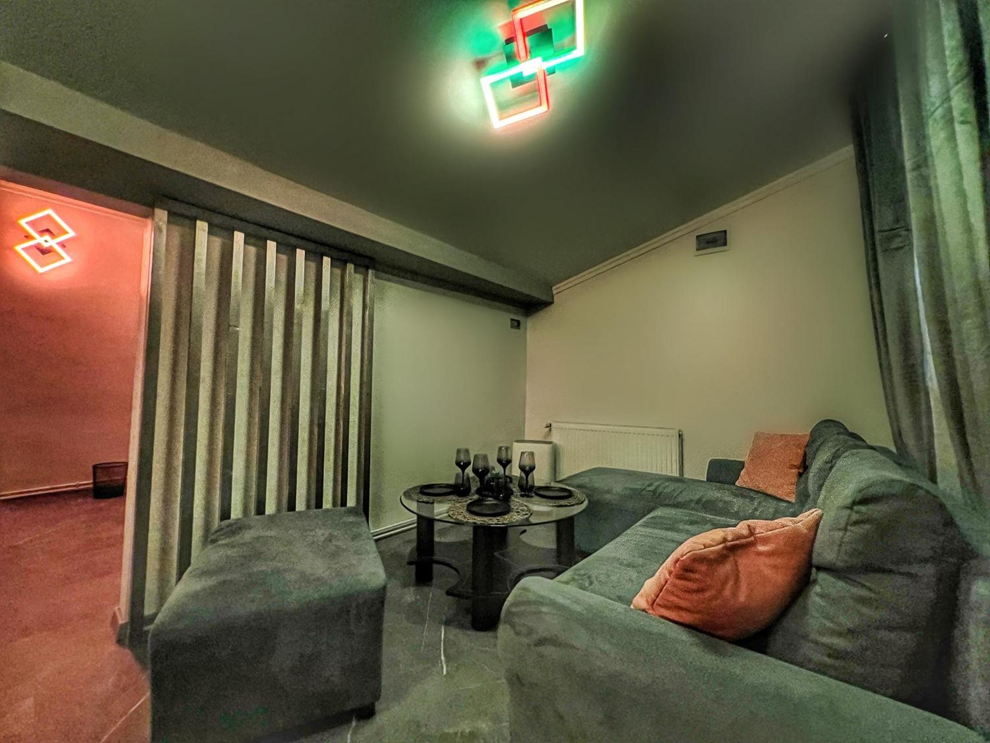 Luxor - Jacuzzi&Cozy Apartments Sibiu Exterior foto